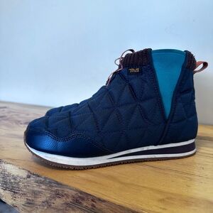 Teva Quilted Blue Ankle Boots